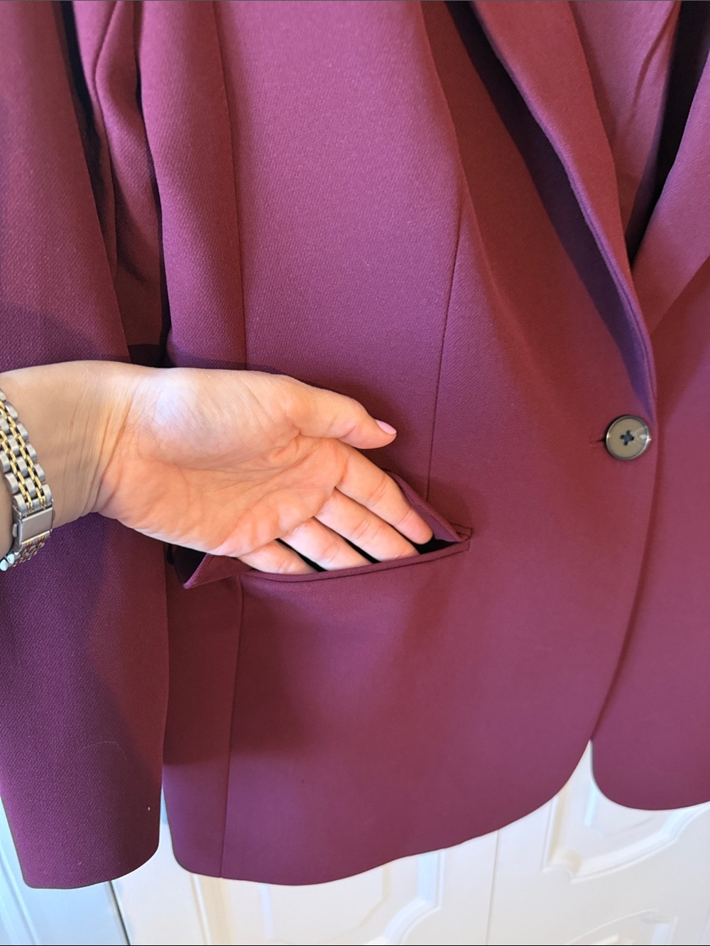 Express Women's Wine Single-Button Blazer - Picture 3 of 8